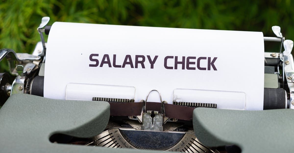 AI Is Splitting the Labor Market in Two: What the Dallas Fed's Wage Data Actually Shows